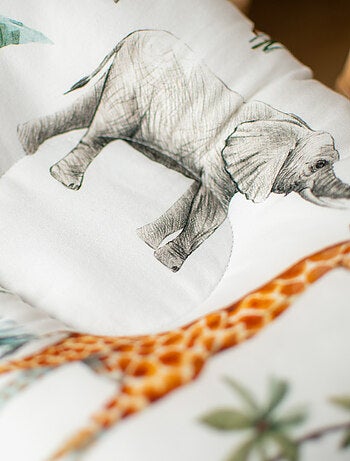 SEVIRA KIDS | Coussin cale-tête ergonomique en coton Safari