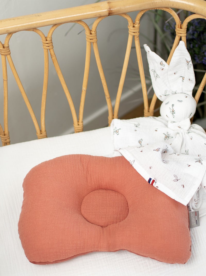 SEVIRA KIDS | Coussin cale-tête ergonomique en gaze de coton Jeanne Marron - Kiabi