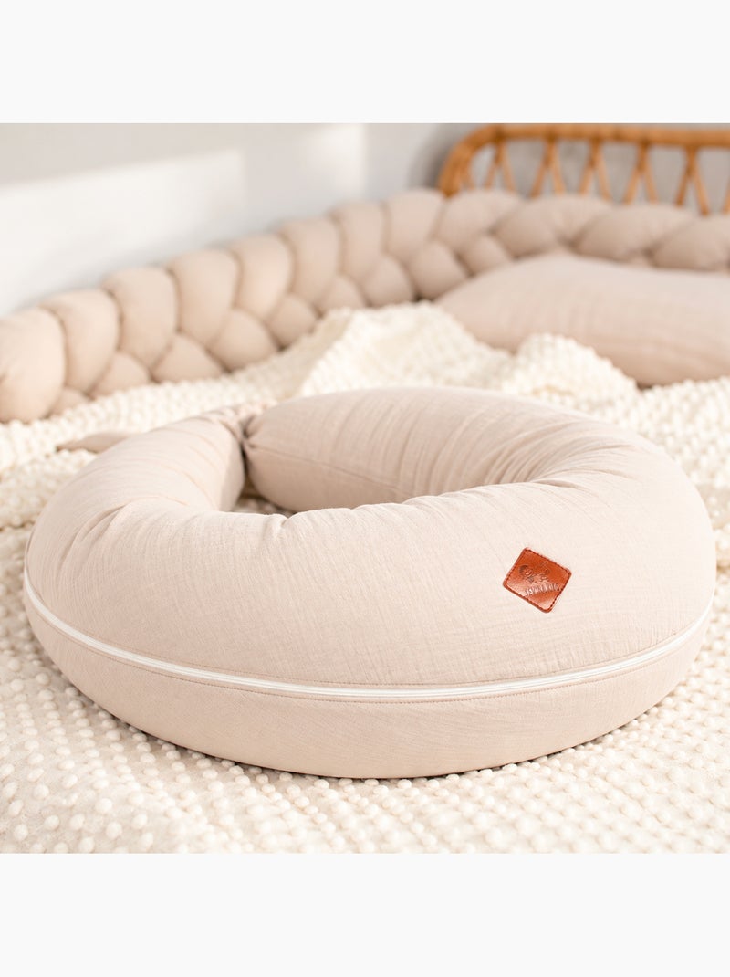 Sevira kids | coussin de grossesse et allaitement déhoussable en gaze de coton Beige - Kiabi