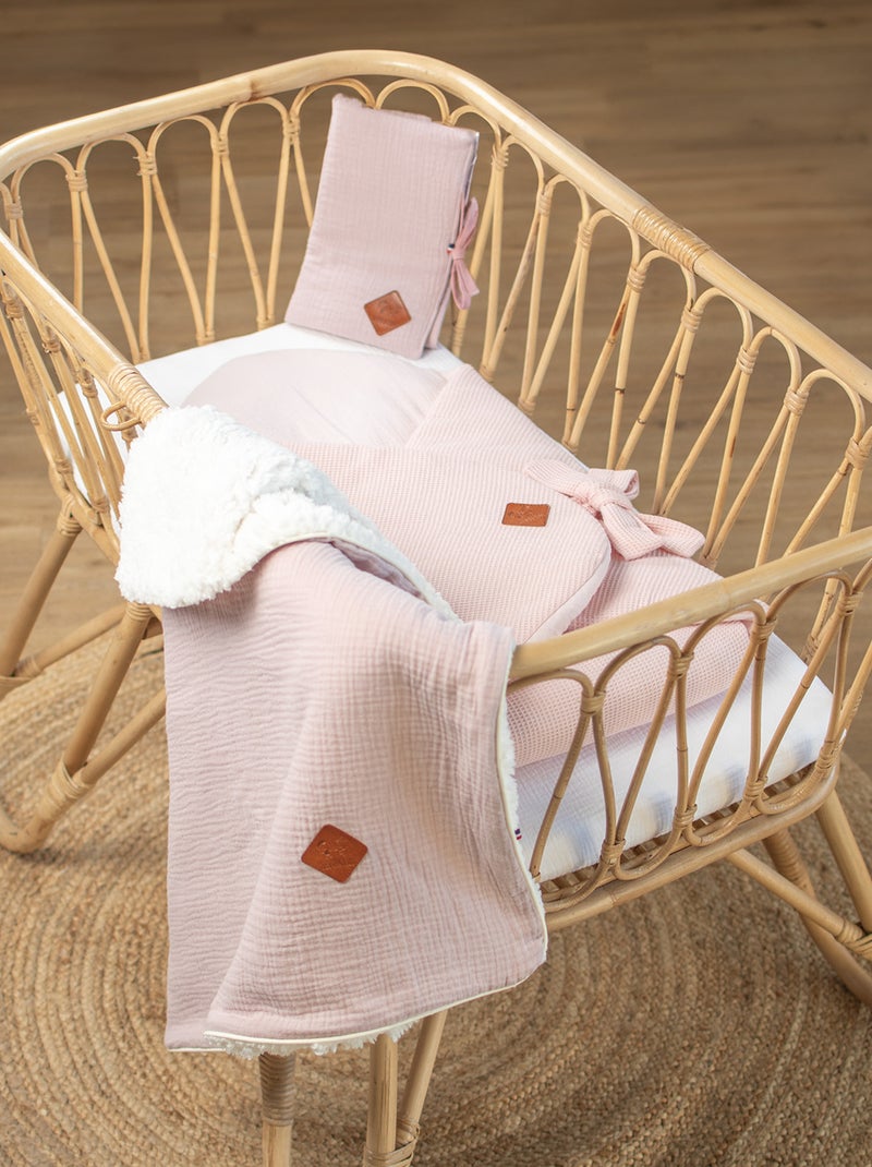 SEVIRA KIDS | Couverture en gaze de coton et sherpa Jeanne Rose - Kiabi