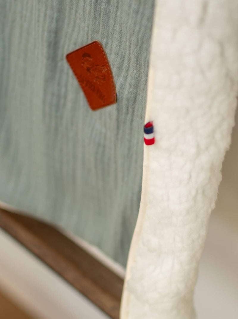 SEVIRA KIDS | Couverture en gaze de coton et sherpa Jeanne Vert d'eau - Kiabi
