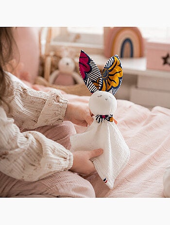 SEVIRA KIDS | Doudou lapin en gaze de coton Wax