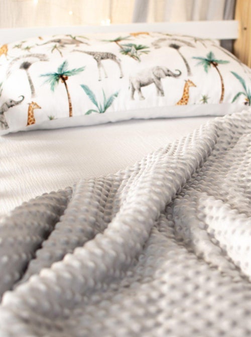 SEVIRA KIDS | Grand plaid couverture réversible en minky Safari - Kiabi