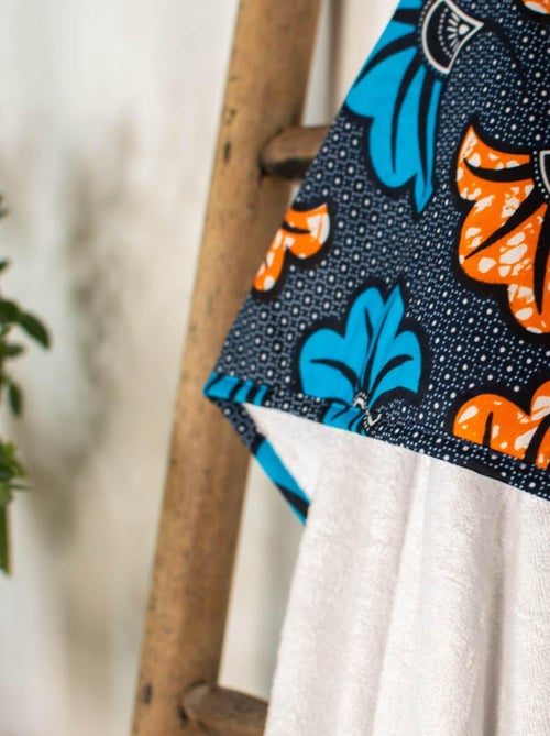 SEVIRA KIDS | Grande cape de bain en coton et bambou Wax Fleurs de mariage - Kiabi