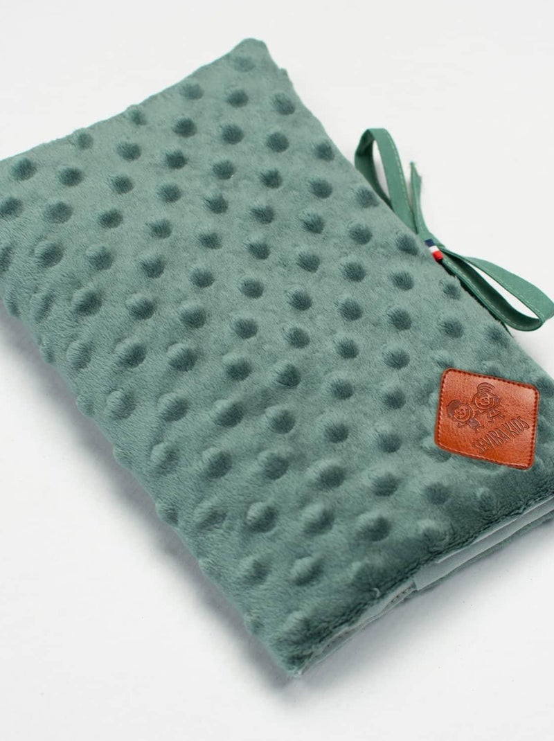 SEVIRA KIDS | Protège carnet de santé en Minky Vert émeraude - Kiabi