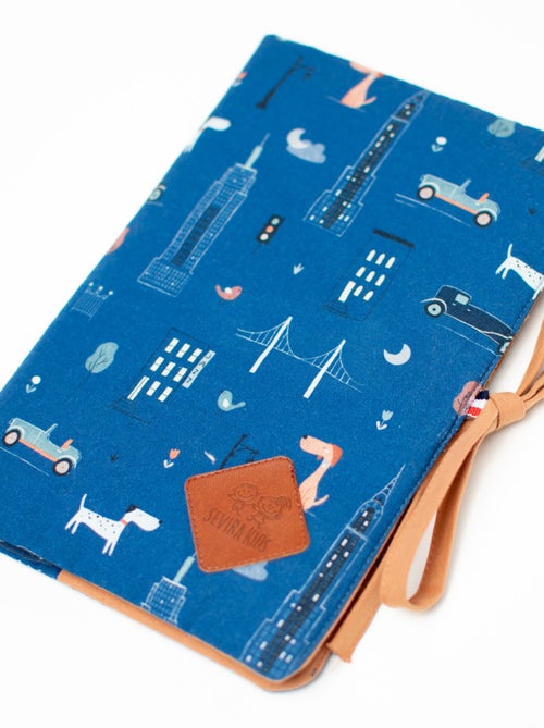 SEVIRA KIDS | Protège carnet de santé  New York - Kiabi
