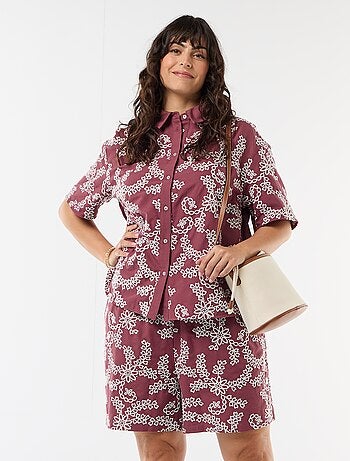 Short à broderies florales