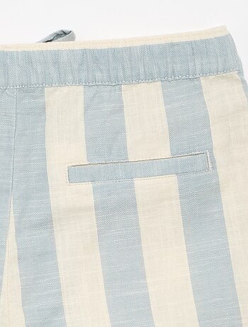 Short à rayures et taille élastiquée