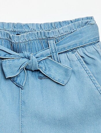 Short avec ceinture nouée