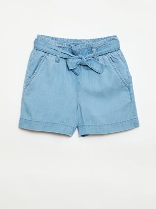 Short avec ceinture nouée