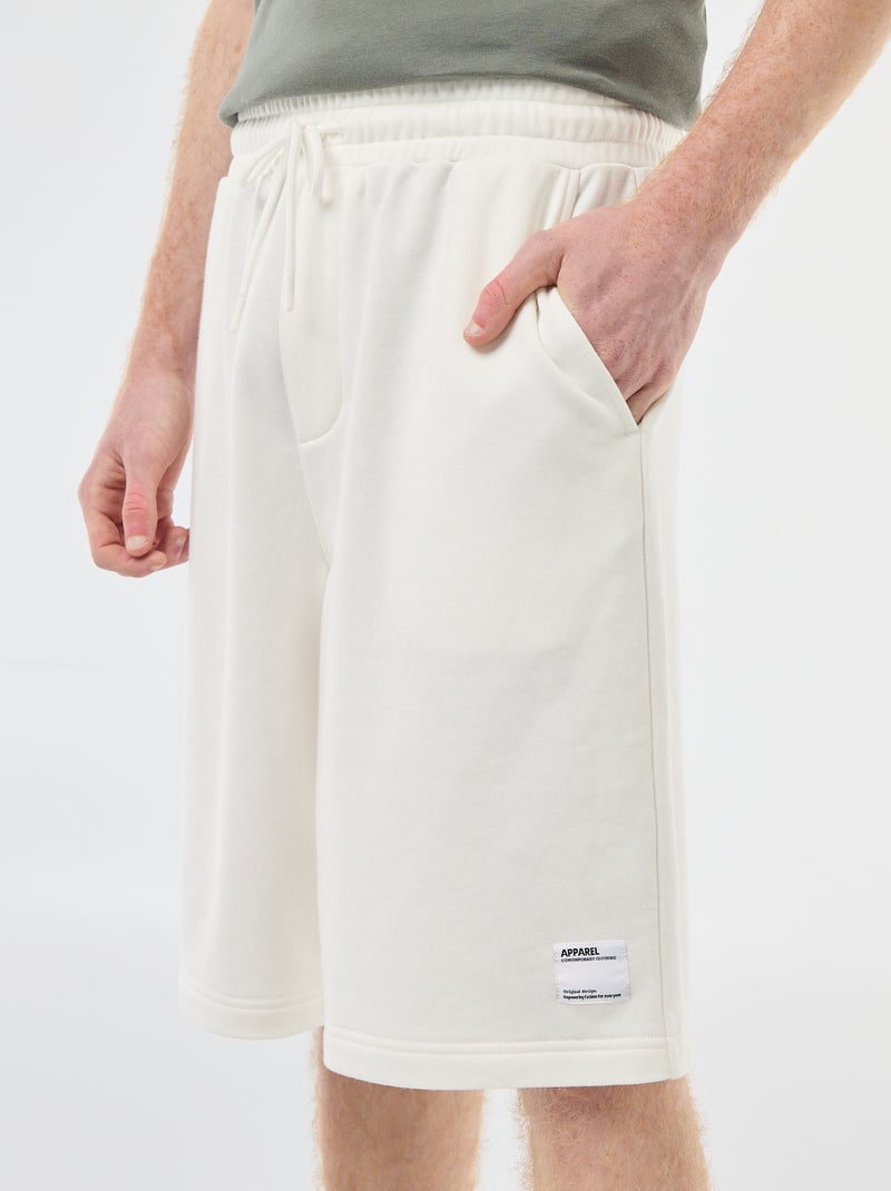 Short avec patch en coton uni Blanc - Kiabi