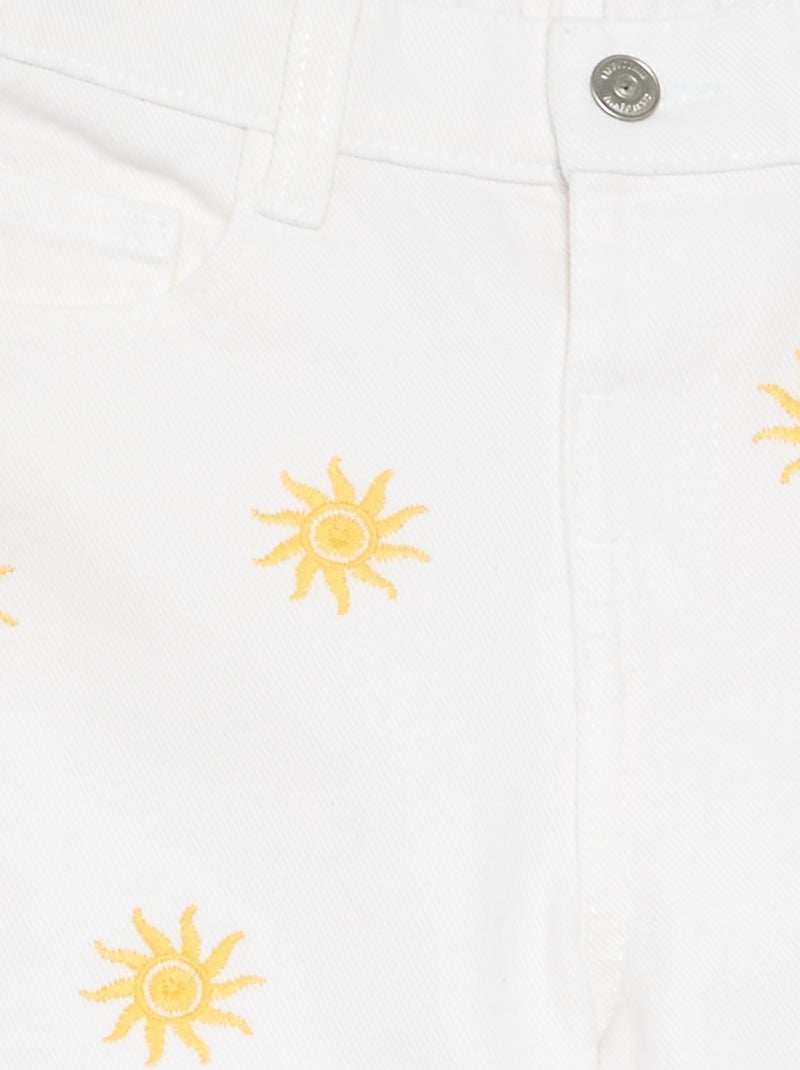 Short brodé en denim Blanc - Kiabi