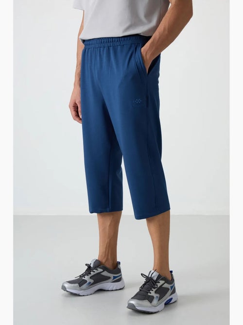 Short capri homme à taille mi-haute et jambe large tommy - Kiabi Short capri homme à taille mi-haute et jambe large tommy - Kiabi