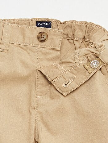 Short chino avec taille ajustable