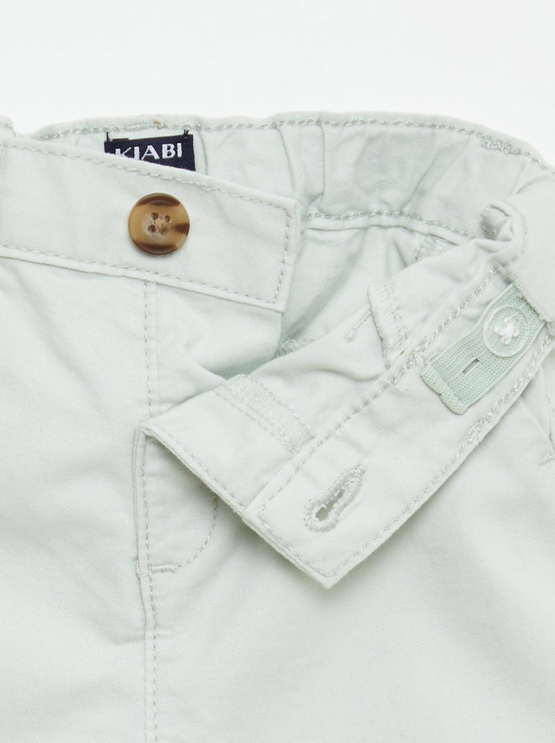 Short chino avec taille ajustable Vert clair - Kiabi