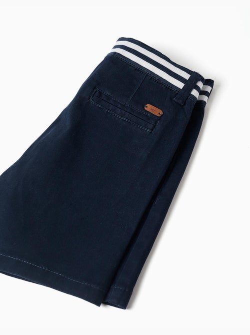 Short chino en sergé avec bande à rayures - Kiabi