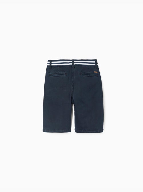 Short chino en sergé avec bande à rayures - Kiabi Short chino en sergé avec bande à rayures - Kiabi