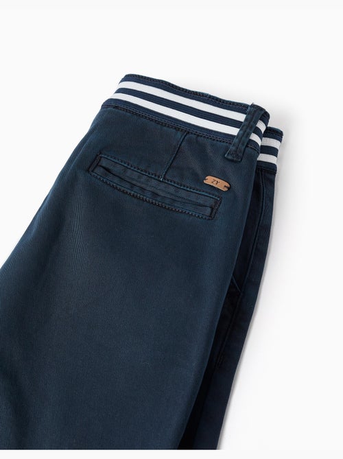 Short chino en sergé avec bande à rayures - Kiabi Short chino en sergé avec bande à rayures - Kiabi