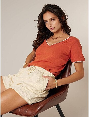 Short court femme gauffré 'Deeluxe'