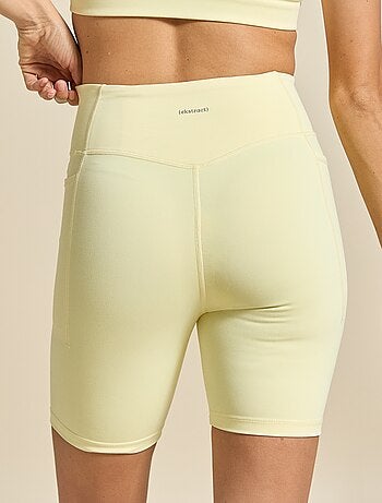 Short cycliste de sport - (ekstract)