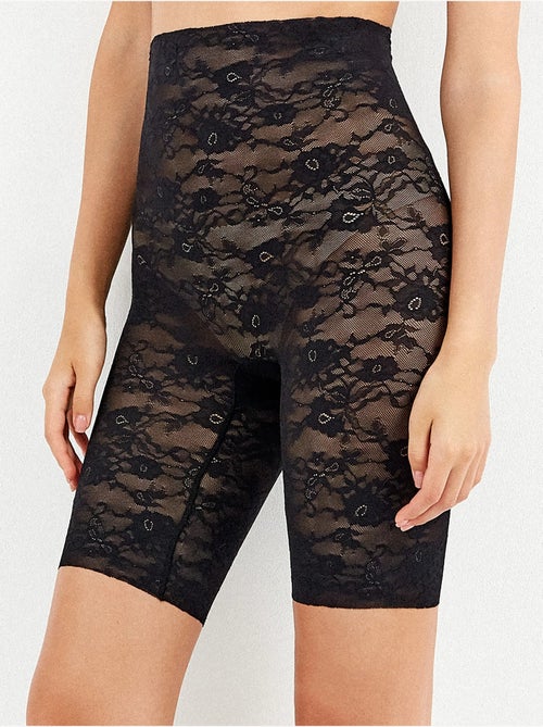 Short cycliste gainant, sans coutures, en dentelle florale - Kiabi Short cycliste gainant, sans coutures, en dentelle florale - Kiabi