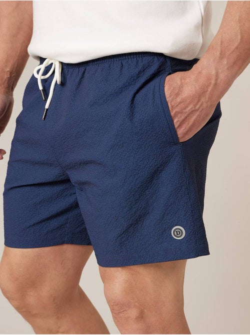 Short de bain homme uni texture gaufrée 'Deeluxe' - Kiabi