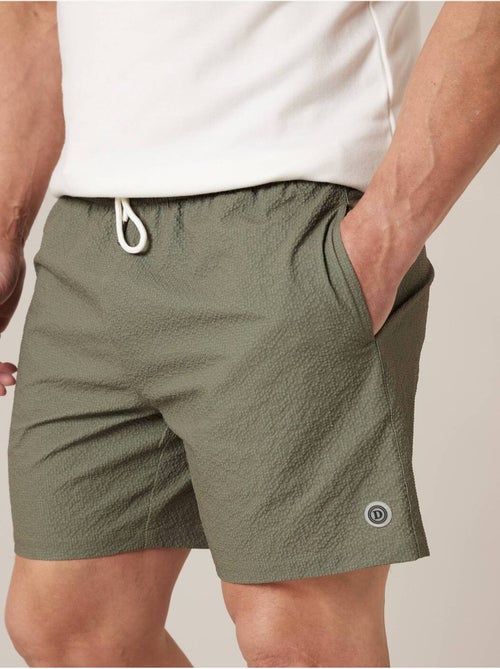 Short de bain homme uni texture gaufrée 'Deeluxe' - Kiabi