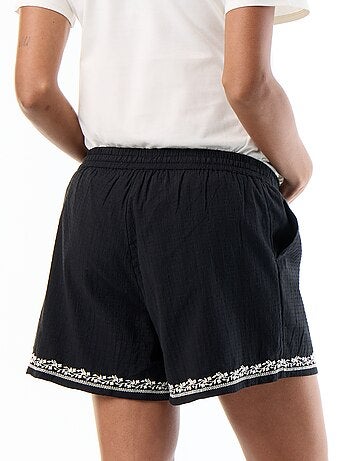 Short de grossesse brodé