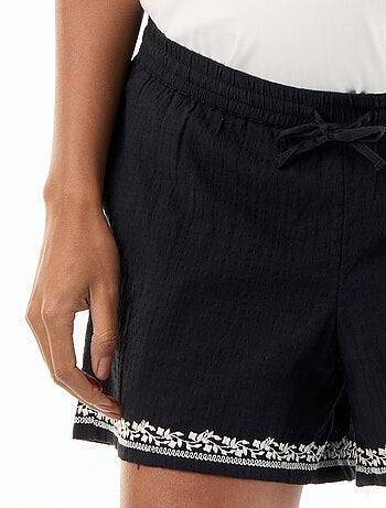 Short de grossesse brodé
