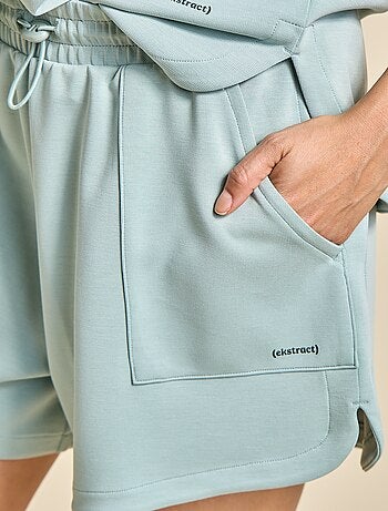 Short de sport oversize - (ekstract)