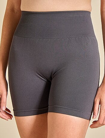 Short de sport sculptant - (ekstract)