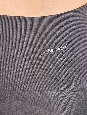 Short de sport sculptant - (ekstract)