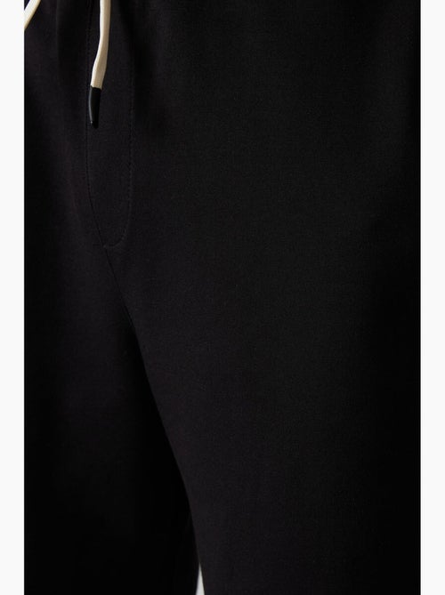 Short de survêtement homme en mélange de coton tommy - Kiabi Short de survêtement homme en mélange de coton tommy - Kiabi