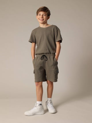 Short en coton gaufré avec taille élastiquée et multiples poches 'Deeluxe'