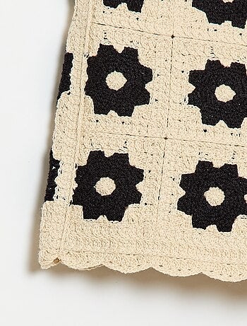 Short en crochet à motif