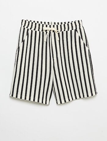 Short en crochet à rayures