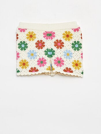 Short en crochet avec bords ondulés