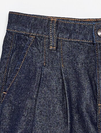 Short en denim avec effet plissé