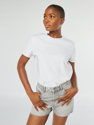Short en denim avec finitions à cru