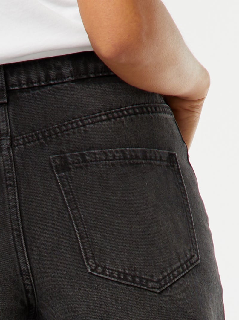 Short en denim avec finitions à cru Noir vintage - Kiabi