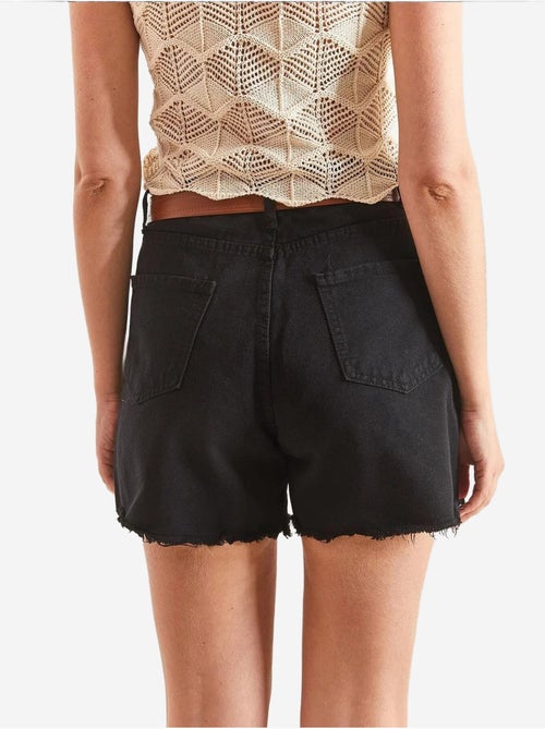 Short en denim gabardine de toile avec ceinture bianco lucci - Kiabi Short en denim gabardine de toile avec ceinture bianco lucci - Kiabi