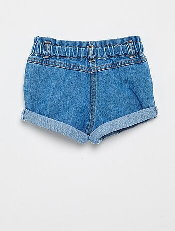 Short en jean avec motif cœur