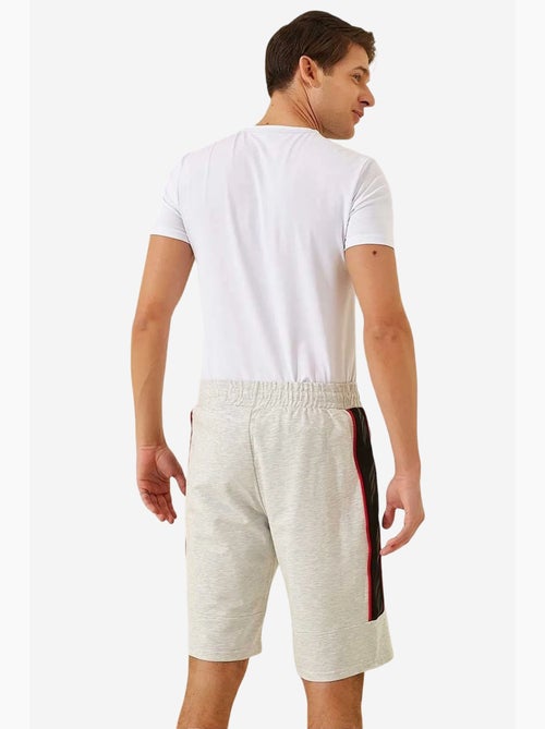 Short en jersey rayé pour homme tommy - Kiabi Short en jersey rayé pour homme tommy - Kiabi