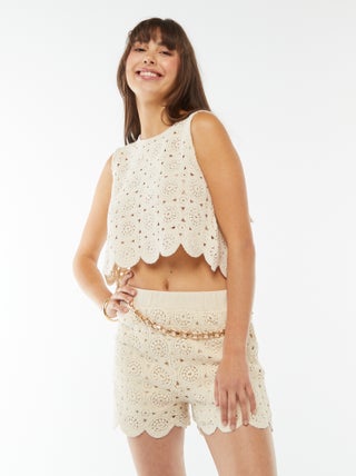 Short en macramé avec bord ondulé