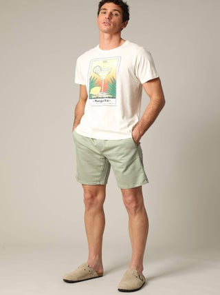 Short en maille denim avec taille élastiquée et finition garment wash 'Deeluxe'