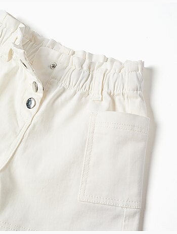 Short en sergé avec poches cargo et taille élastique