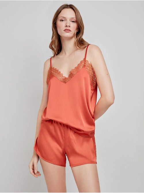Short en tissu satiné et détails en dentelle - Kiabi Short en tissu satiné et détails en dentelle - Kiabi