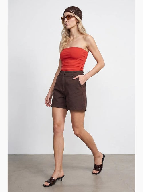 Short en tissu tissé à taille haute et jambe large dilvin - Kiabi Short en tissu tissé à taille haute et jambe large dilvin - Kiabi
