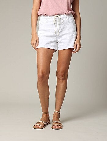 Short femme en coton twill avec détails cœur 'Deeluxe'
