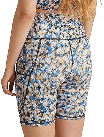 Short femme o'neill